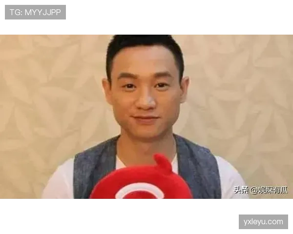 假如杨威出现在商场,大家是先围着他肌肉看还是盯着他刷卡那刻惊掉下巴 假如杨威出现在商场,大家是先围着他肌肉看还是盯着他刷卡那刻惊掉下巴